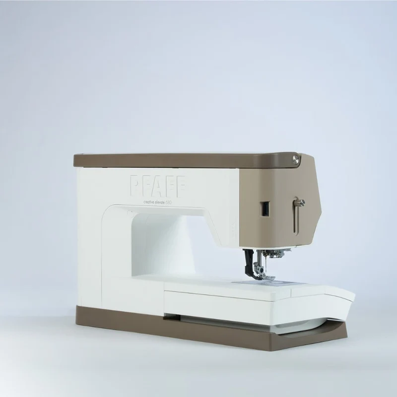 Pfaff creative performance 680 mit Stickmodul