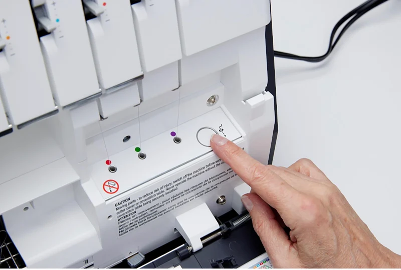 PFAFF - Coverlock admire air 6000