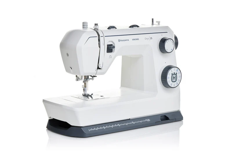 Die SCHÖNE ONYX 25 Nähmaschine von Husqvarna Viking