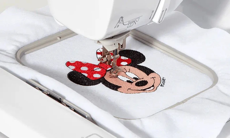 BROTHER - Disney M380D - Näh- und Stickmaschine mit DISNEY Motiven