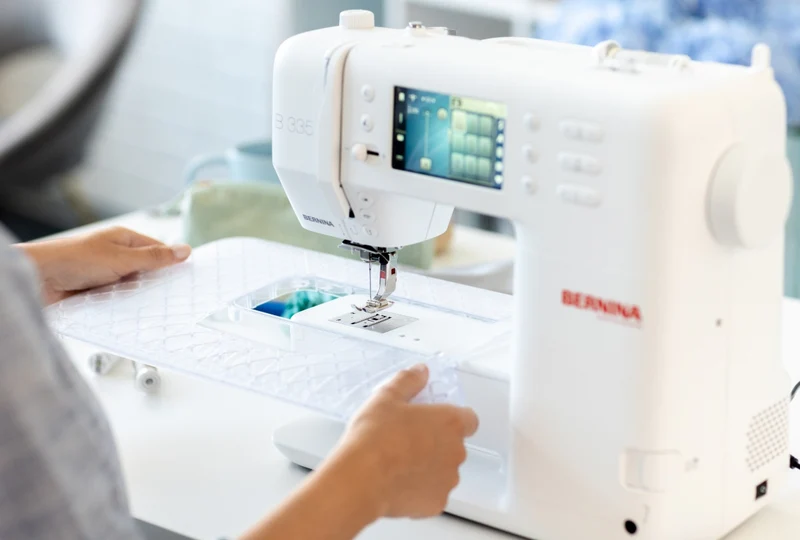 BERNINA B335 – Modell 2025 - die moderne Enthusiastin
