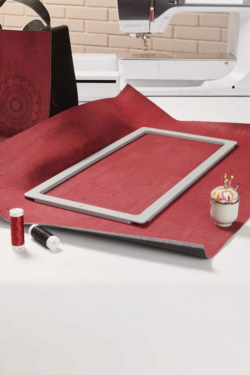 BERNINA Mittlerer Bordüren-Magnet-Stickrahmen – 16,5 × 40 cm