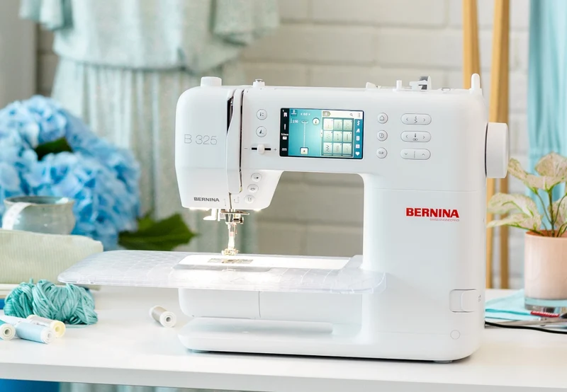 BERNINA b325 – NEUES Modell 2025 - die stylische Einsteigerin