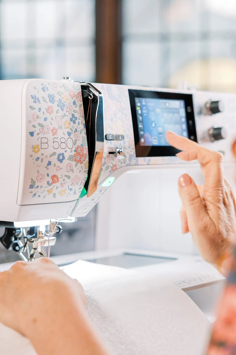BERNINA B 580 LIBERTY Edition inkl. Stickmodul M (SDT)