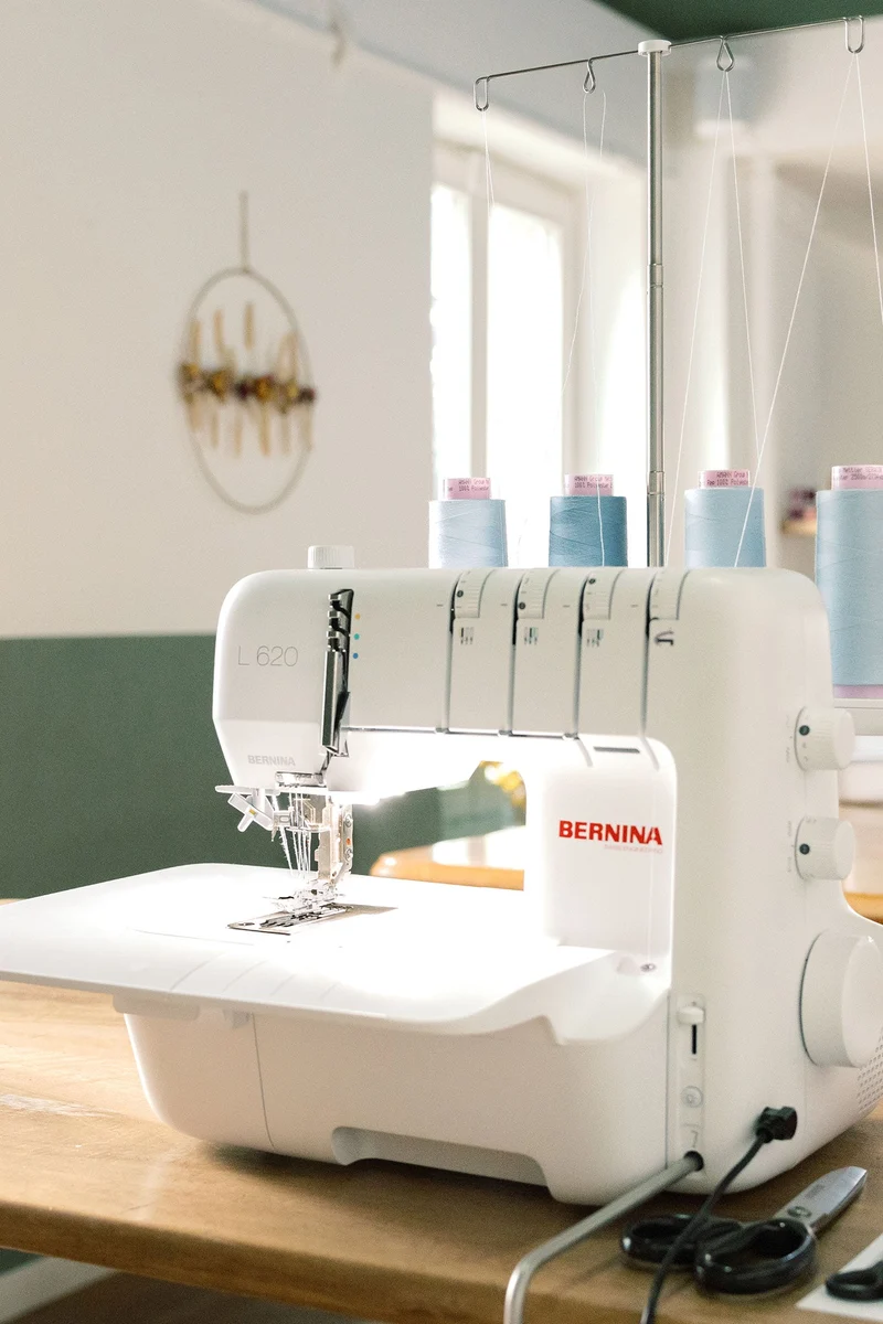BERNINA L 620 Coverstitch
