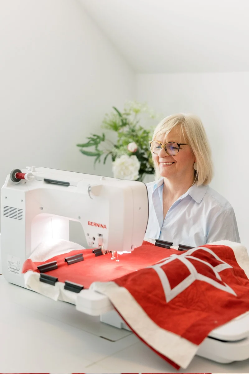 BERNINA 790 ULTRA mit Stickmodul L (SDT)