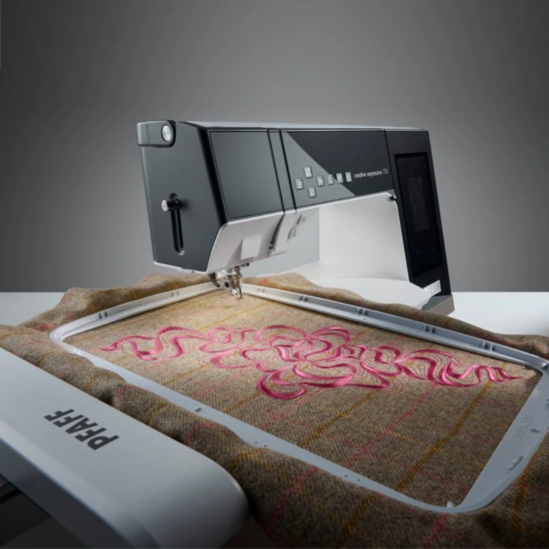 Pfaff expression 750 mit Stickmodul Näh- und Stickmaschine