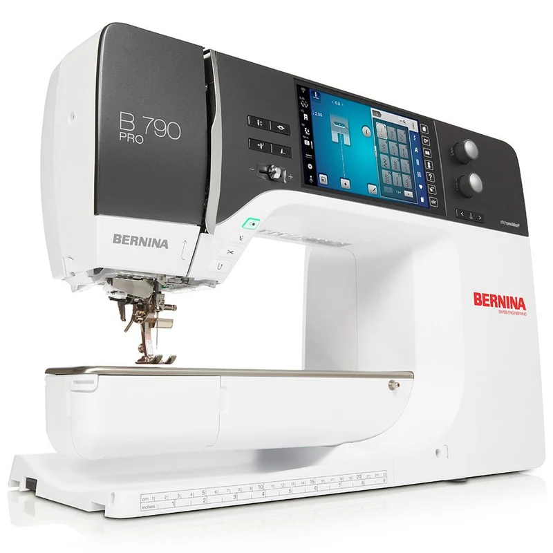 Bernina B 790 PRO mit SDT Stickmodul inkl. Bernina XL-Trolley Set