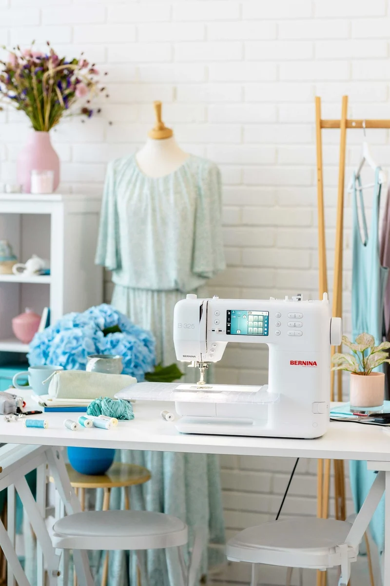 BERNINA 325 (2. Generation) Nähmaschine
