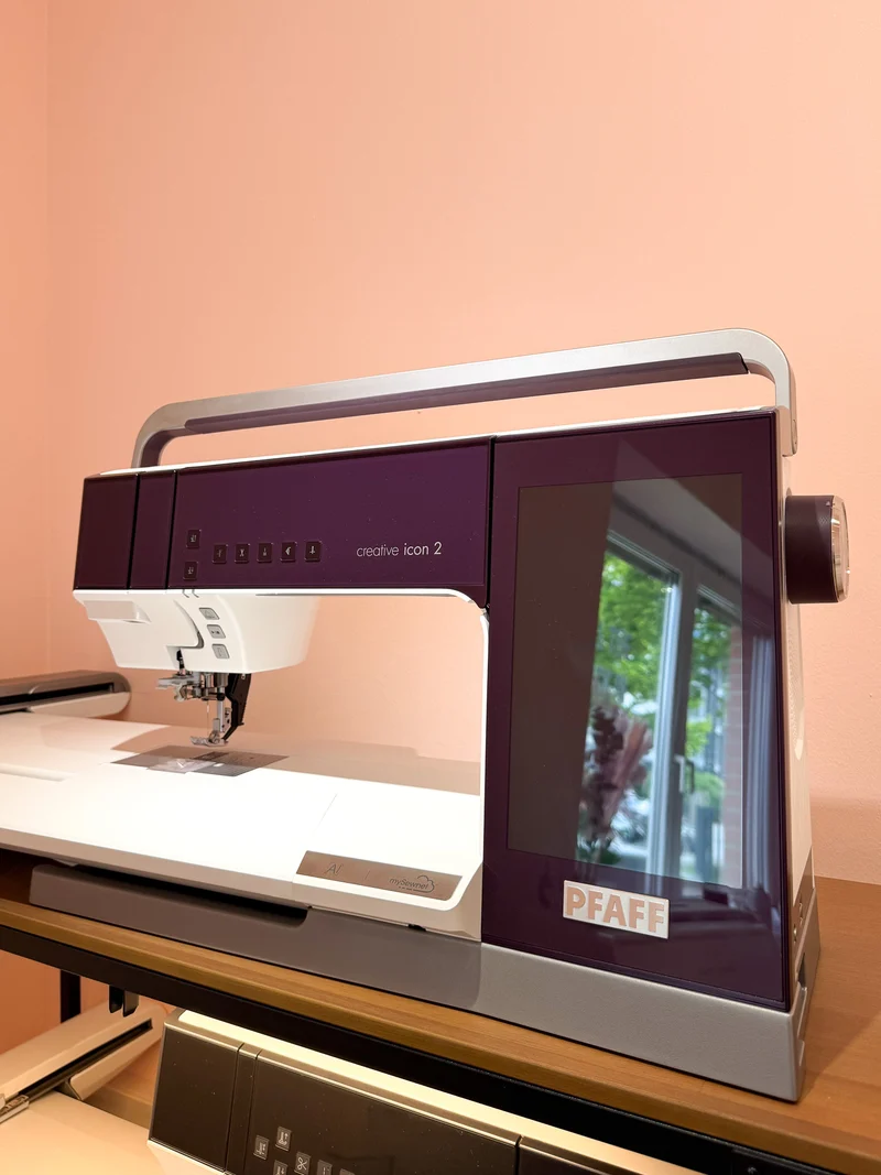 PFAFF creative icon 2 – Näh-/Stick-Vorführmaschine