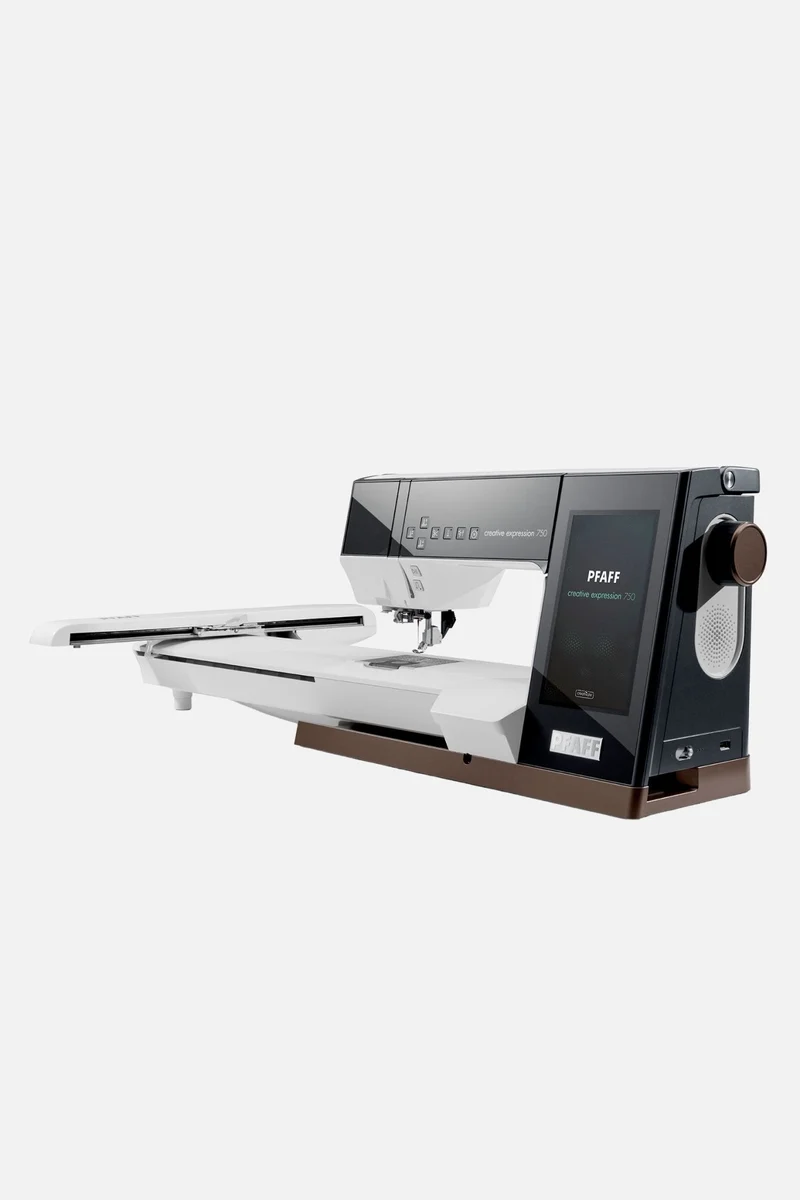 PFAFF creative expression 750 Näh- & Stickmaschine