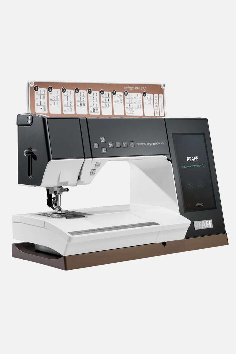 PFAFF creative expression 750 Näh- & Stickmaschine