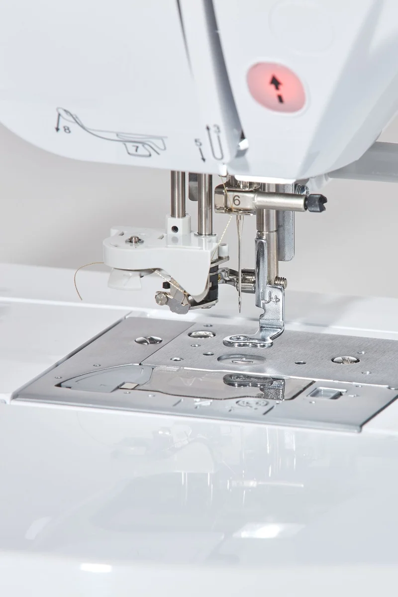 Brother Innov-is NV880E Stickmaschine