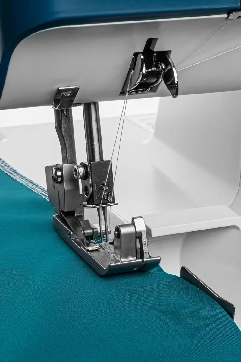 PFAFF admire 1000 Overlock