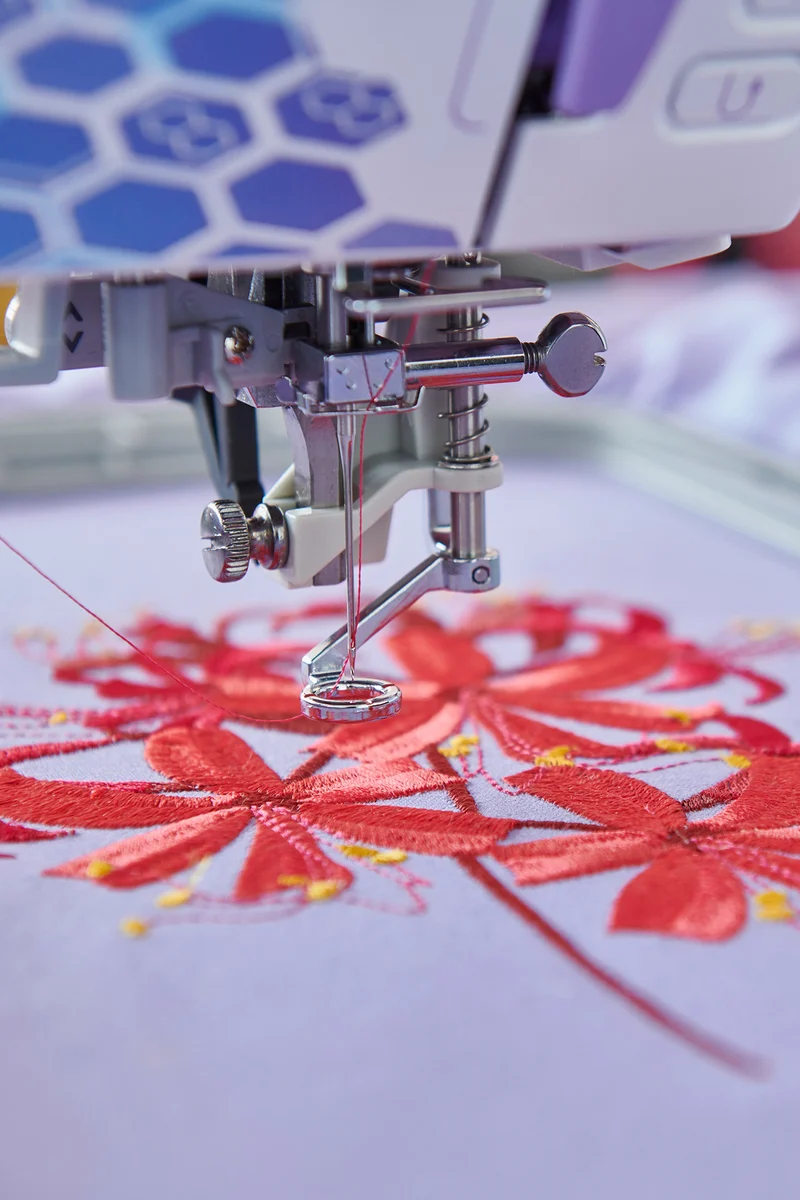 BERNINA V9 Designer Plus Sticksoftware (inkl. WiFi-Gerät)