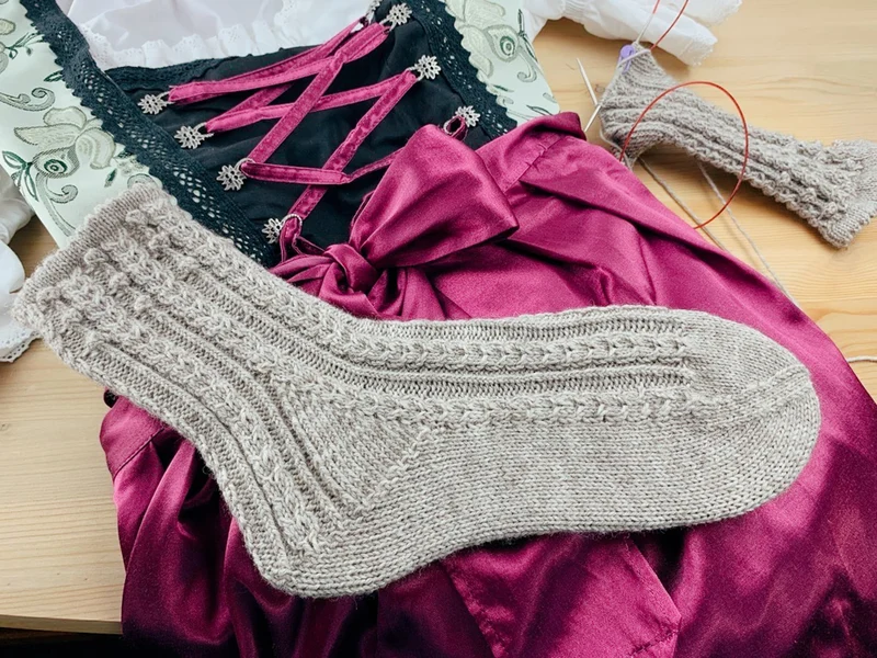 Strickanleitung Socken OLETTA (PDF)