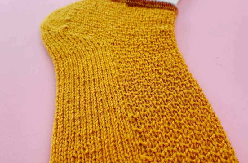Strickanleitung Sneakersocken NELINA (PDF)