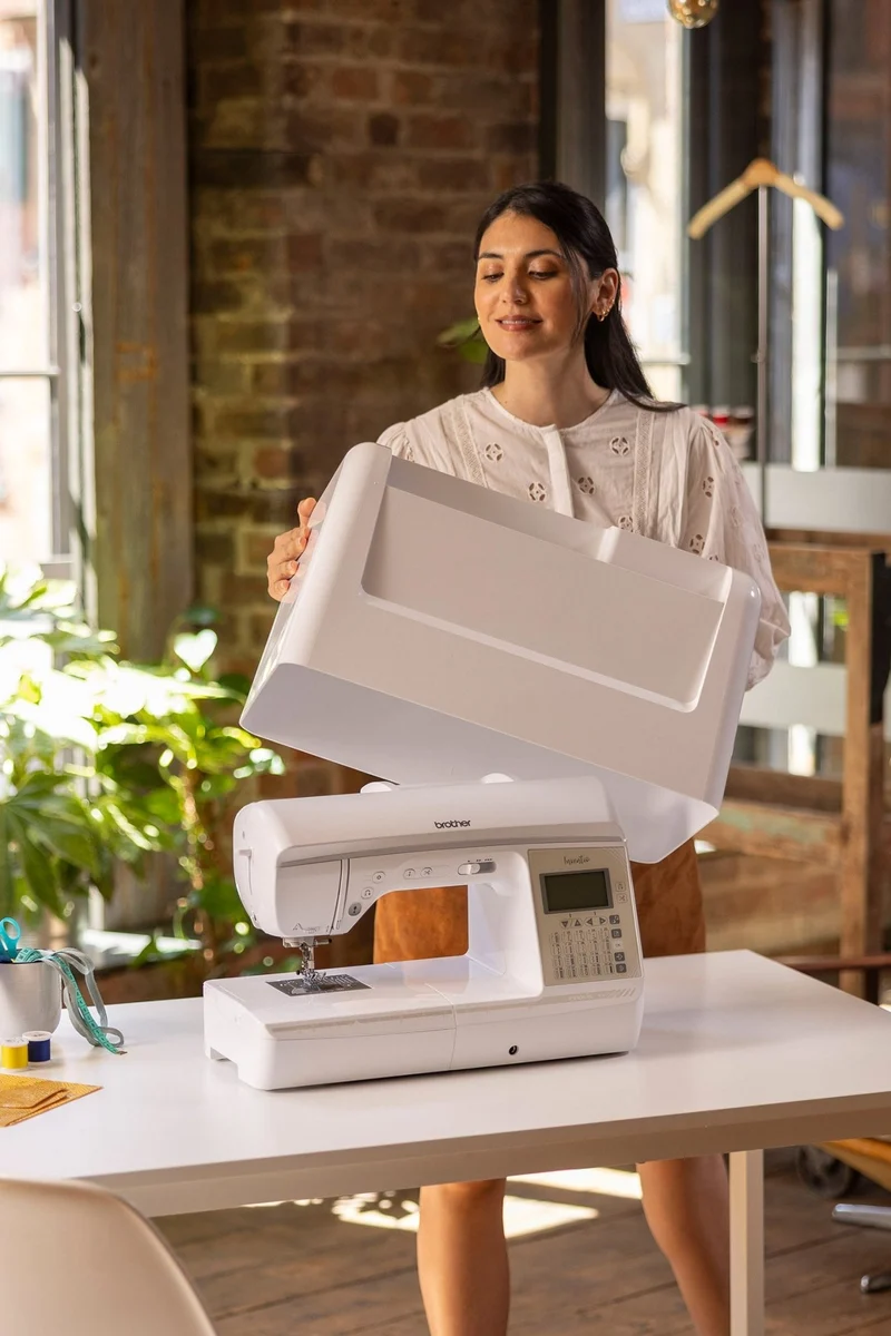 Brother Inventio NV1045 Special Edition Nähmaschine
