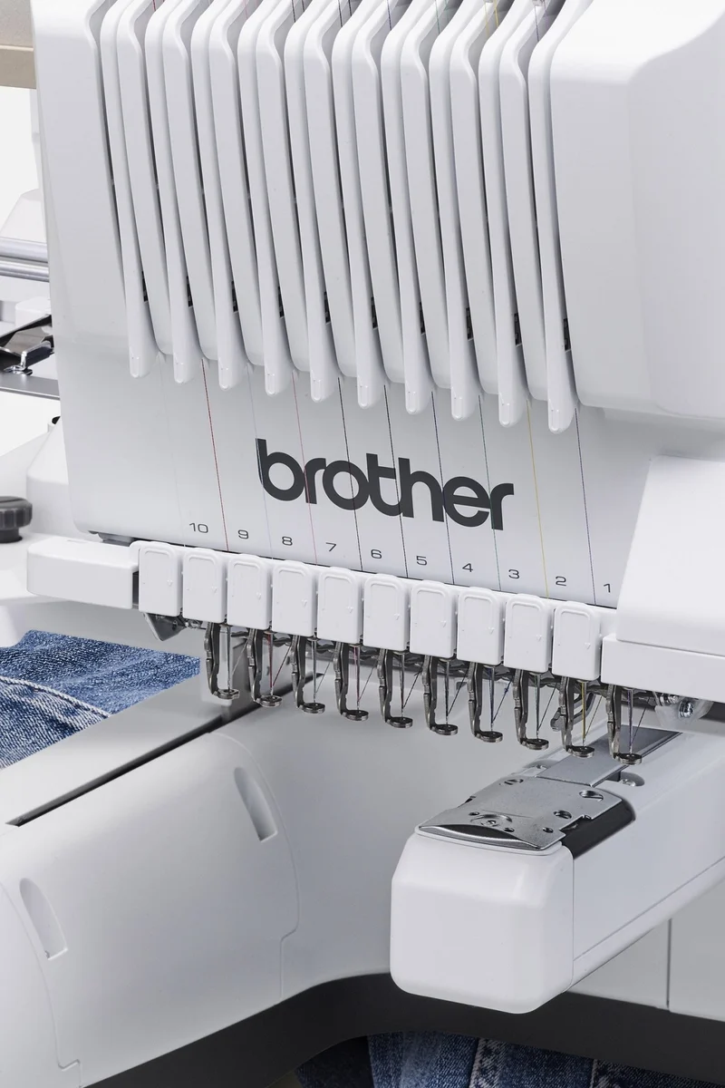 Brother PR1060W 10-Nadel-Stickmaschine