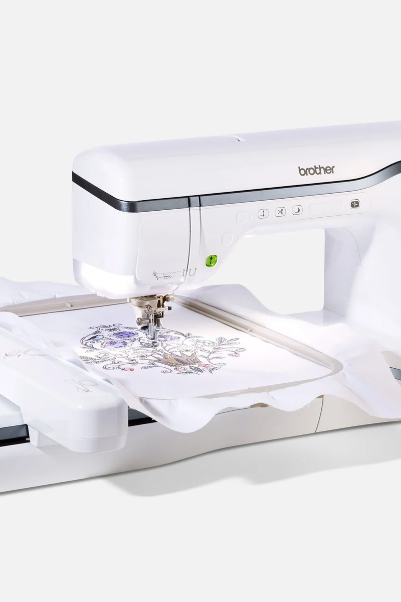 Brother Celeste Innov-is CX1E Stickmaschine