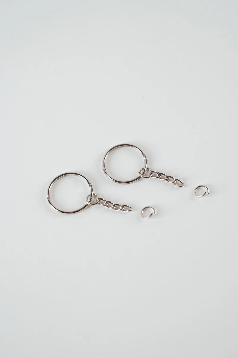Schlüsselringe mit Kette – 2er-Set