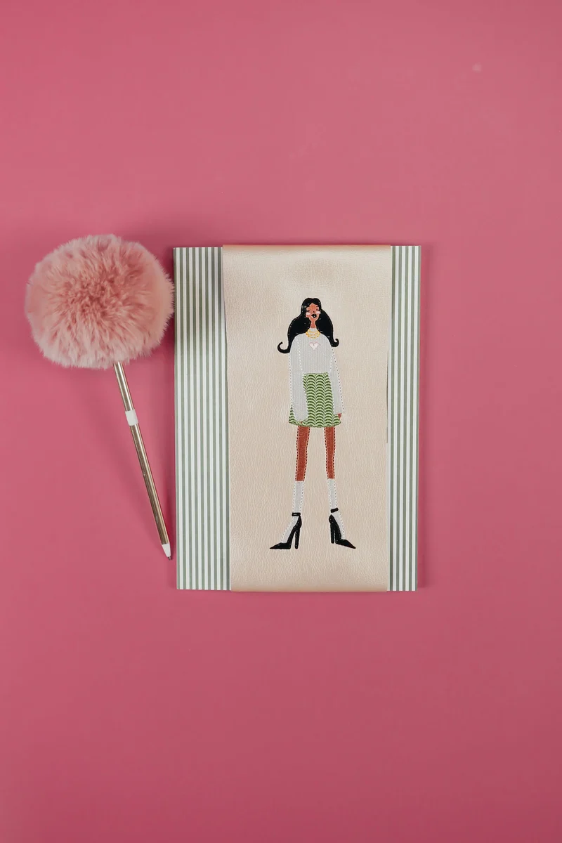 Stickdatei Modeskizze