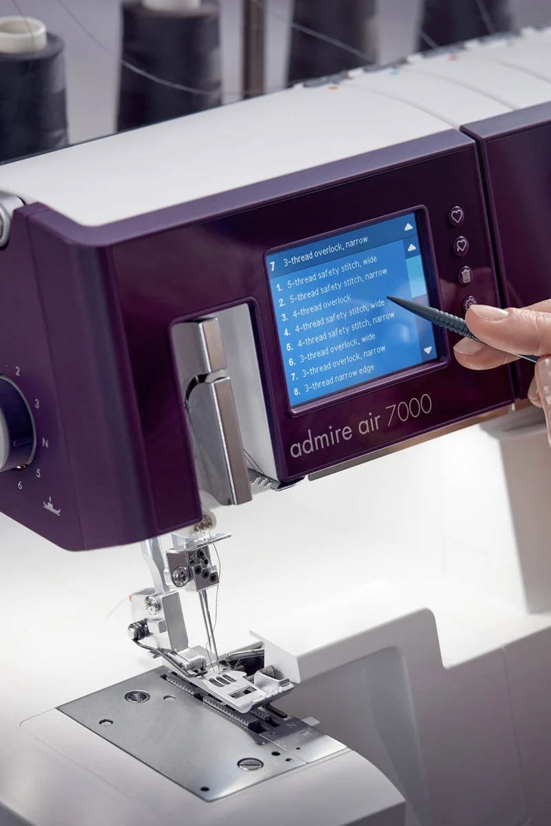 PFAFF admire air 7000 Overlock & Coverlock