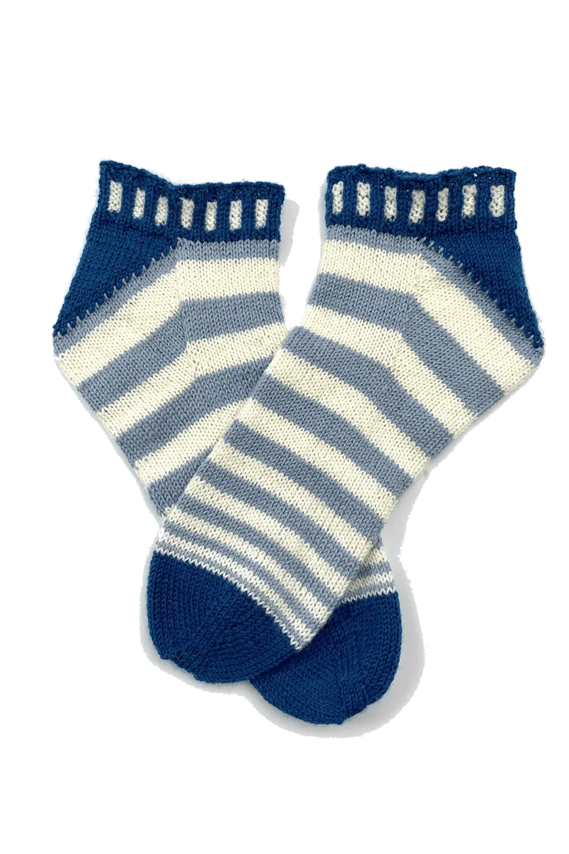 Strickanleitung Sneakersocken XENIE (PDF)