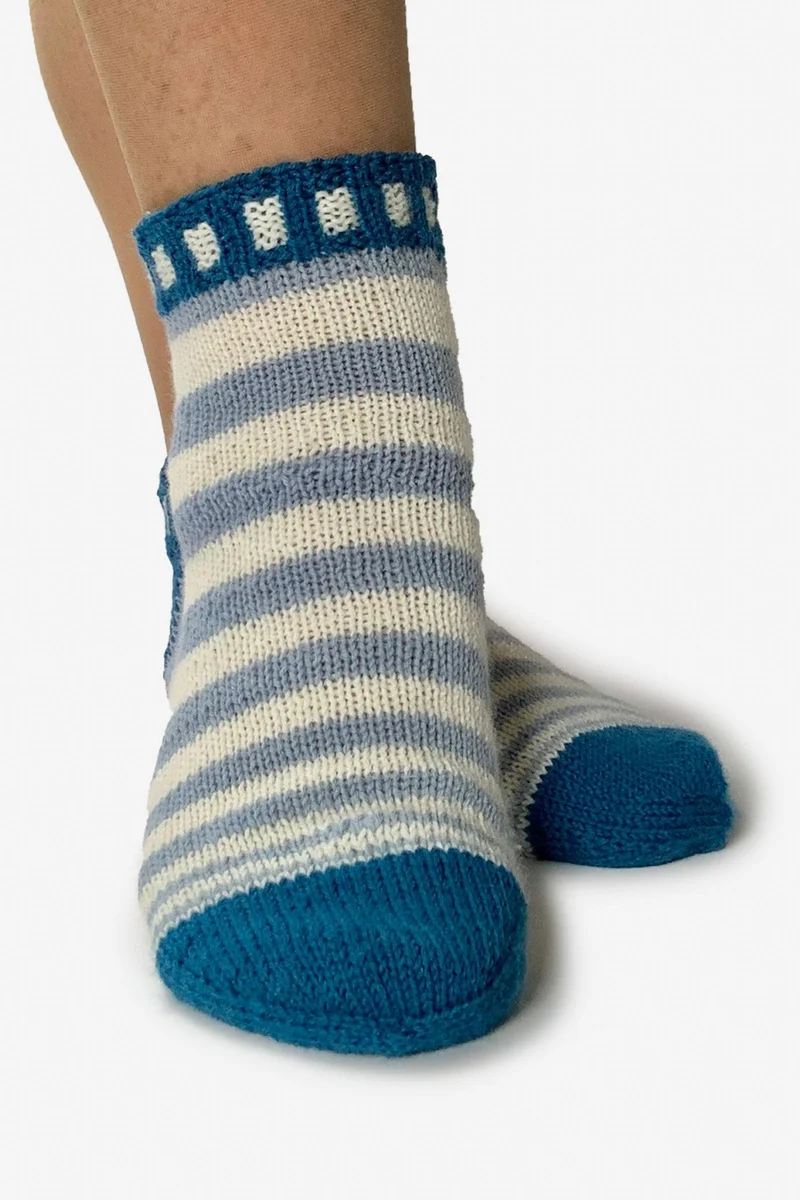 Strickanleitung Sneakersocken XENIE (PDF)