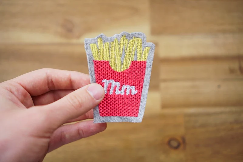 Stickdatei Pommes – 58,3 × 77,9 mm