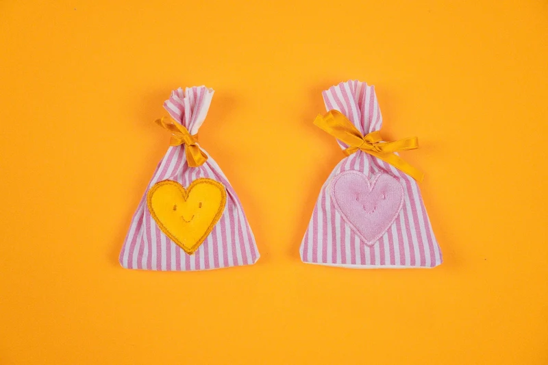 ITH Stickdatei Beutelchen (+ GRATIS Applikation Herz)