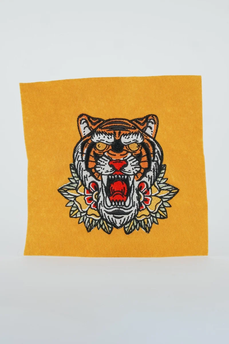 Stickdatei Tiger (2 Größen)