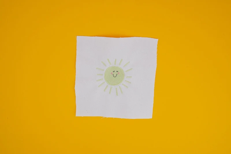 Stickdatei Sonne – 43,3 × 73,5 mm
