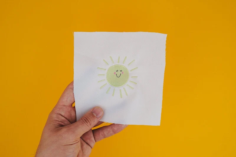 Stickdatei Sonne – 43,3 × 73,5 mm