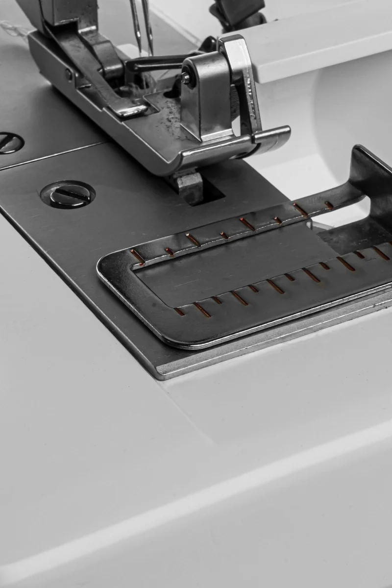 PFAFF admire 1000 Overlock