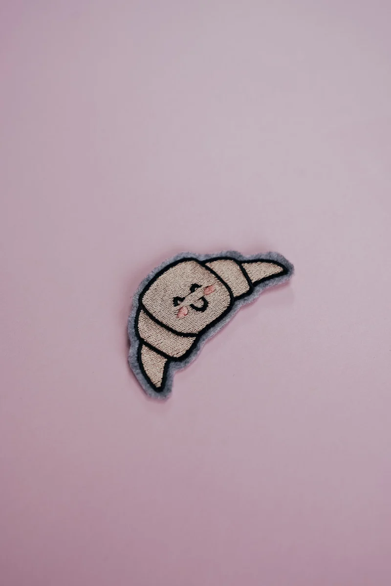 Stickdatei Croissant – 53,2 × 79,8 mm