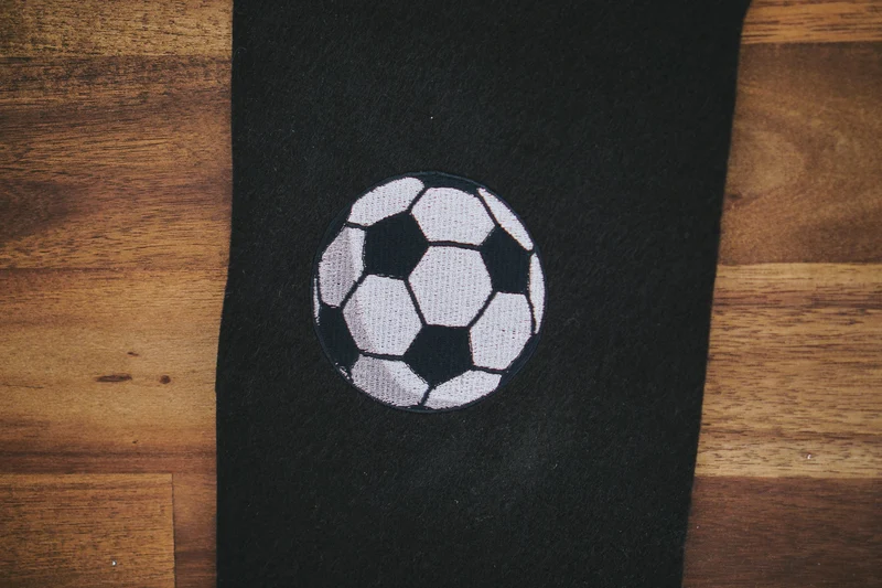 Stickdatei Fußball – 70,1 × 70,2 mm