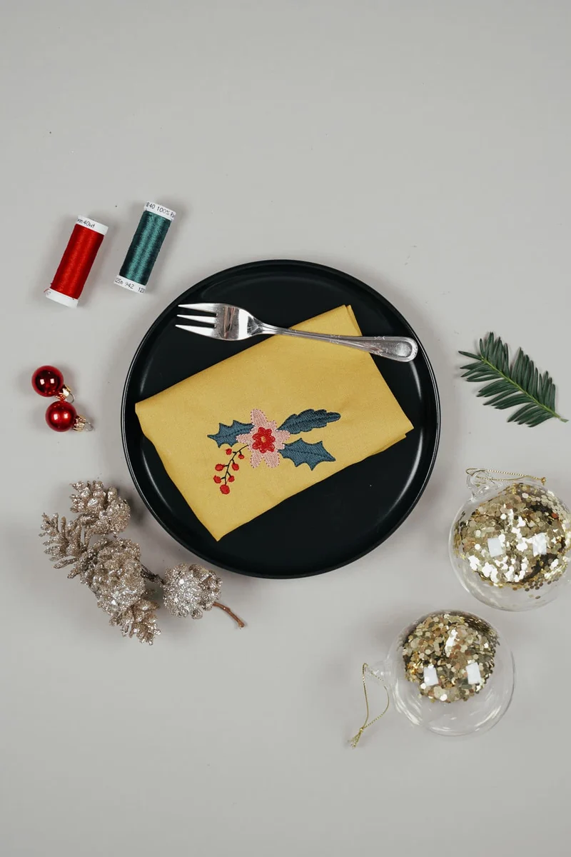 Stickdatei Weihnachtsgesteck