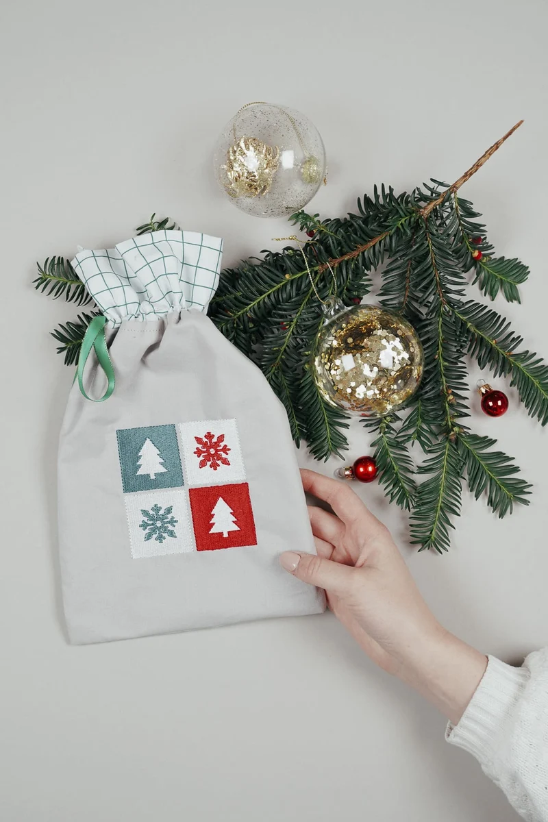 Stickdatei Grafische Weihnachten