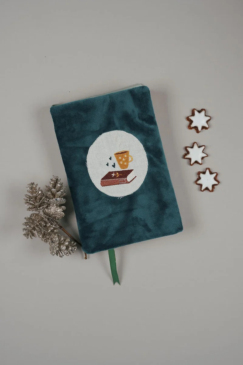 Stickdatei Buch Ornament
