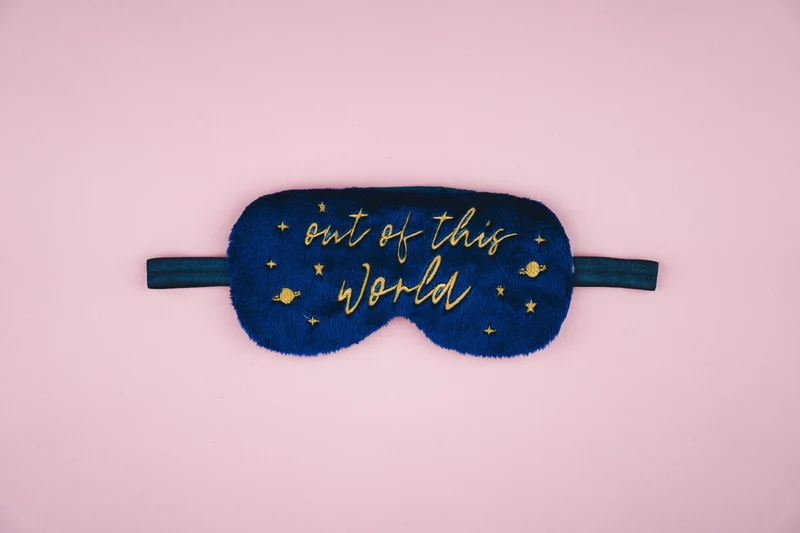 ITH Stickdatei Schlafmaske »Out of this World«