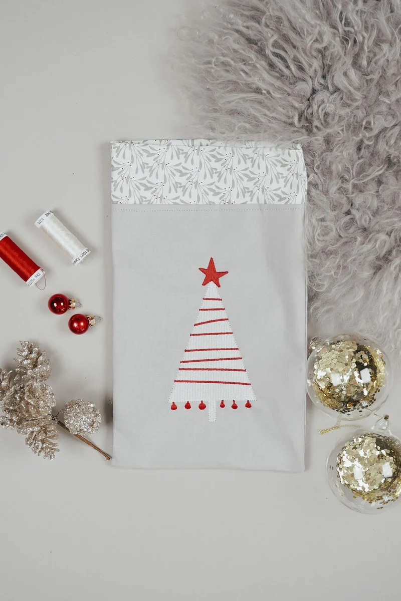 Stickdatei Moderner Weihnachtsbaum