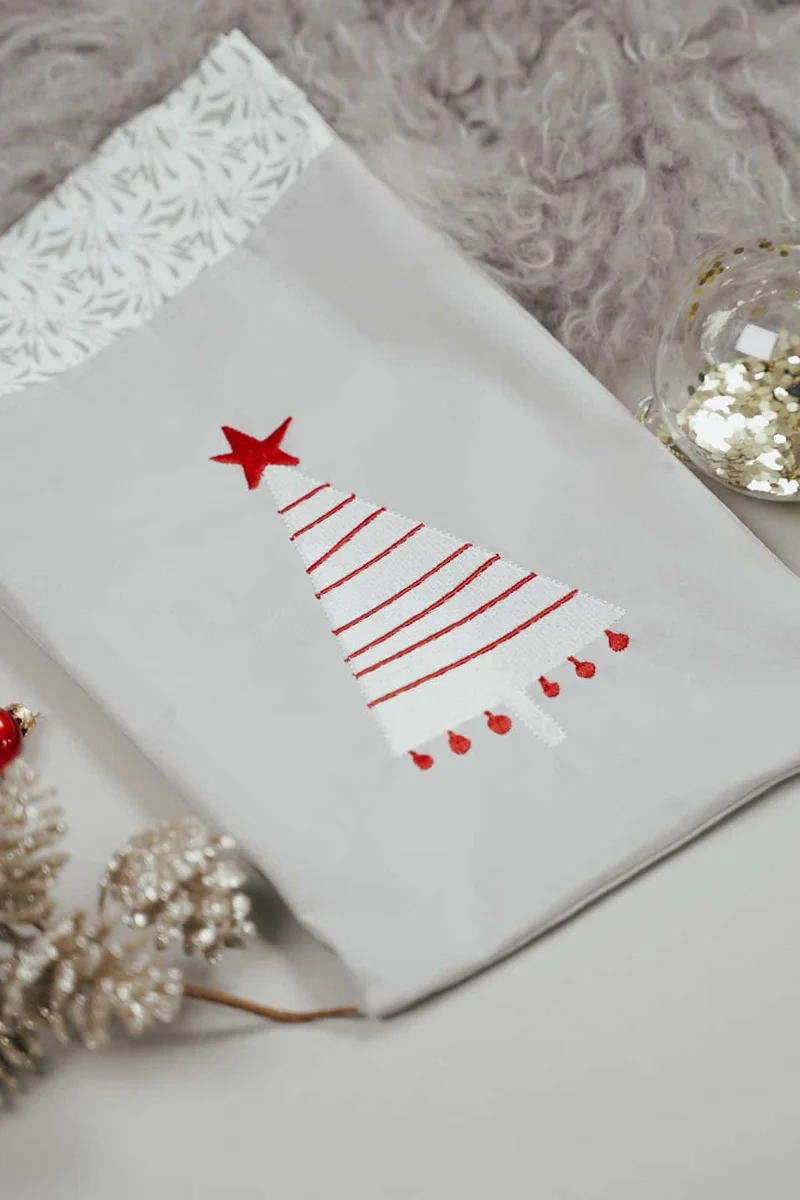 Stickdatei Moderner Weihnachtsbaum