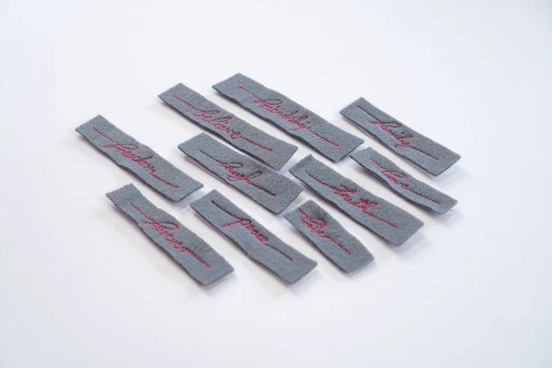 Stickdatei 10x »TINY HANDLETTERING«