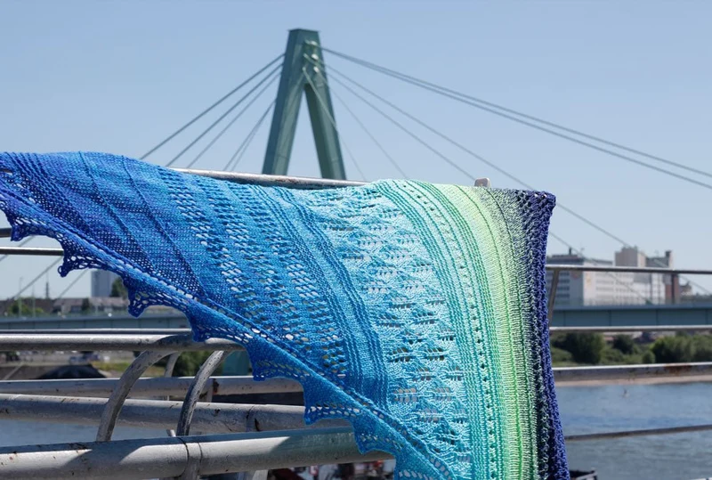Strickanleitung Dreieckstuch VICKY (PDF)