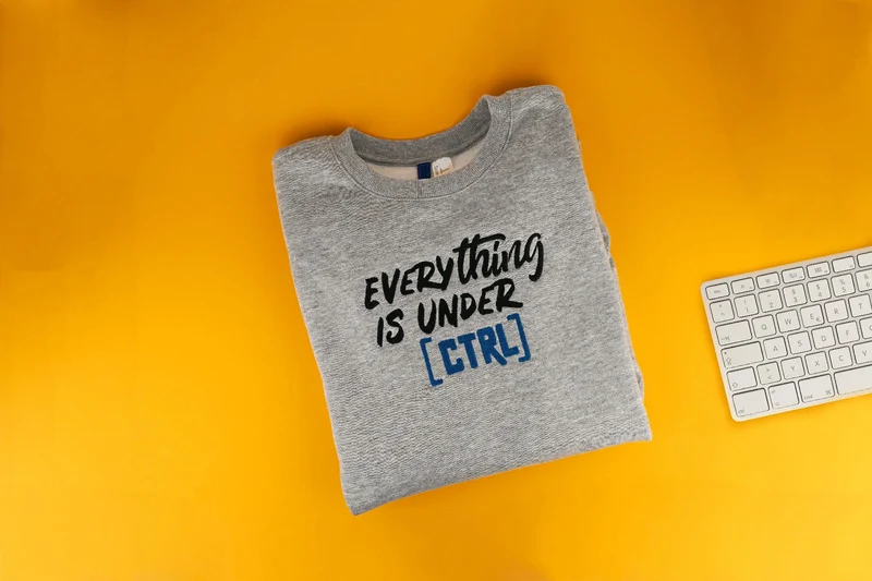 Stickdatei »Everything is under [CTRL]« – 20,1 × 13,9 mm