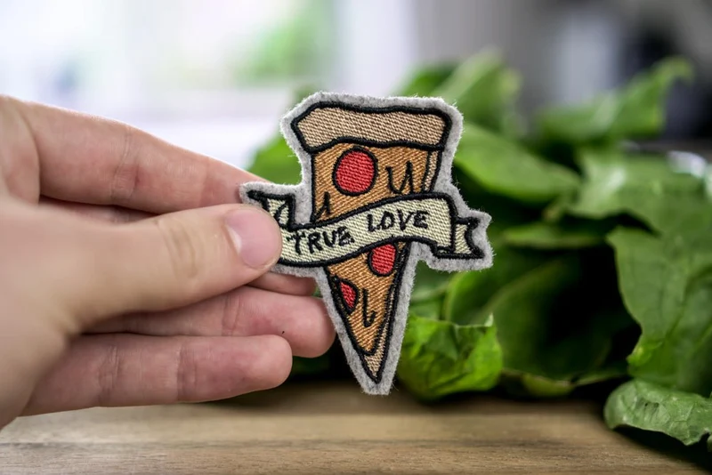 Stickdatei Pizza "True Love" – 64,7 × 74,9 mm