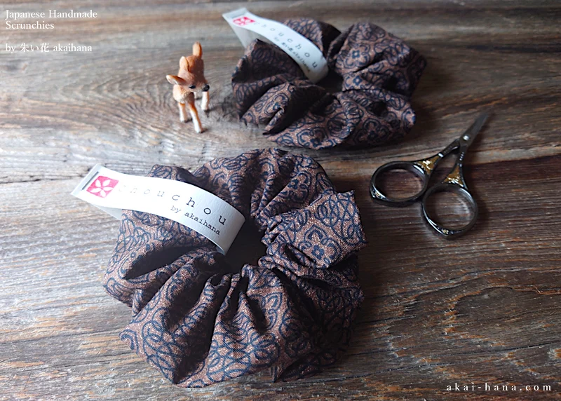 Japanese Handmade Scrunchies, Brown x Black ⦿scaf0024