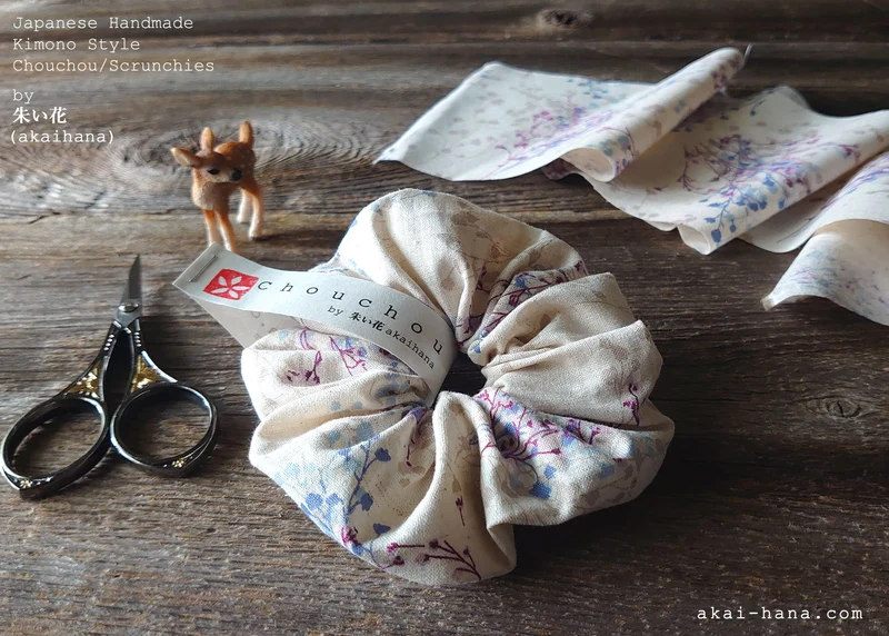 Japanese Handmade Cotton Linen Scrunchies, Flower Bouquet, Ivory