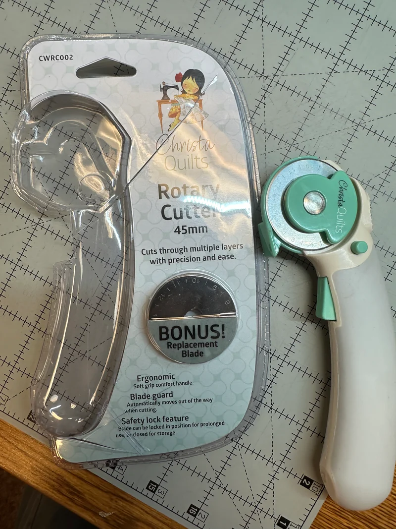 Rotary cutting bundle ruler mat and cutter Save $5 B6